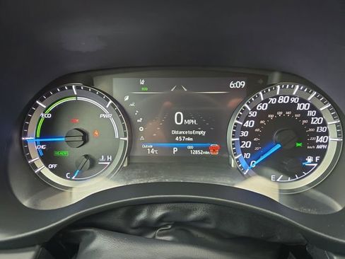 Used 2024 Toyota Highlander XLE image 15