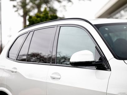 New 2026 BMW X5 xDrive40i w/ M Sport Package