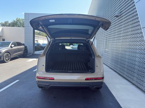 Used 2025 Audi Q7 3.0T Premium Plus image 8