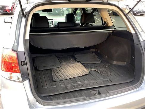 Used 2014 Subaru Outback 2.5i Limited w/ Moonroof Package image 31