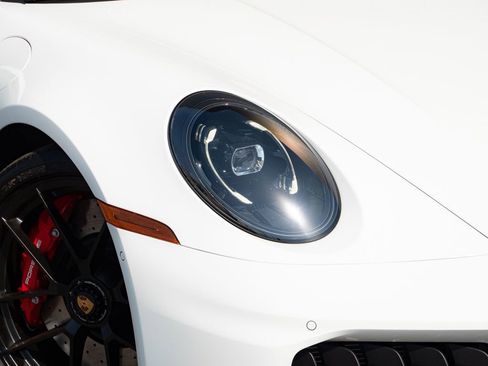 Certified 2025 Porsche 911 Carrera 4 GTS image 31