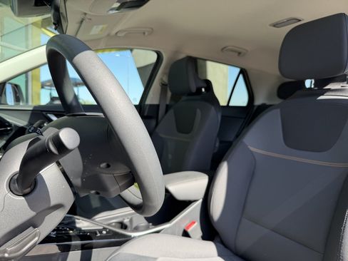 Used 2025 Kia Niro LX FWD image 30
