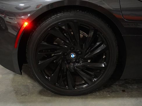 Used 2015 BMW i8 Base image 13