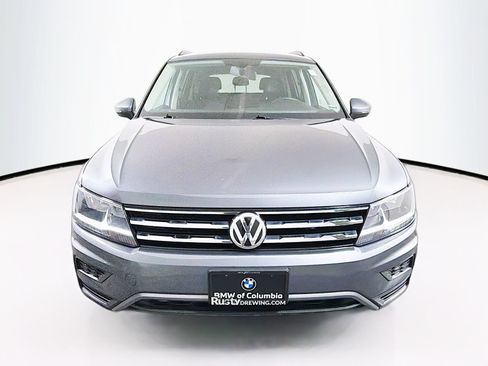 Used 2019 Volkswagen Tiguan SE AWD/4WD image 2