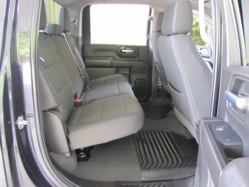 Used 2024 Chevrolet Silverado 2500 Custom w/ Custom Value Package image 19