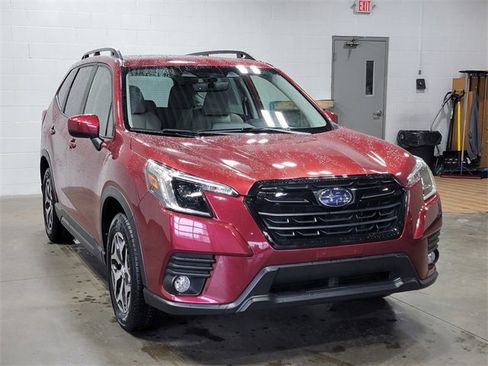 Certified 2023 Subaru Forester Premium image 4