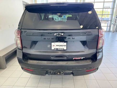 Used 2023 Chevrolet Suburban RST w/ Luxury Package AWD/4WD image 41