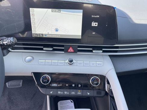 New 2026 Hyundai Elantra Limited FWD image 30