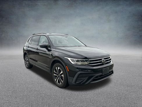 Used 2022 Volkswagen Tiguan S FWD image 7