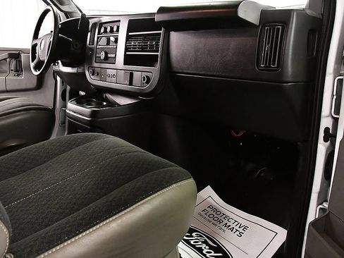 Used 2025 GMC Savana 2500 w/ Driver Convenience Package RWD image 23