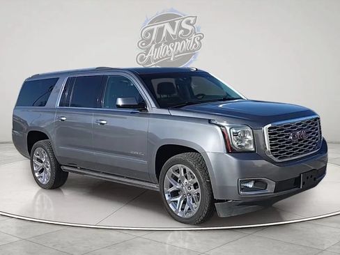 Used 2019 GMC Yukon XL Denali w/ Denali Ultimate Package RWD image 7
