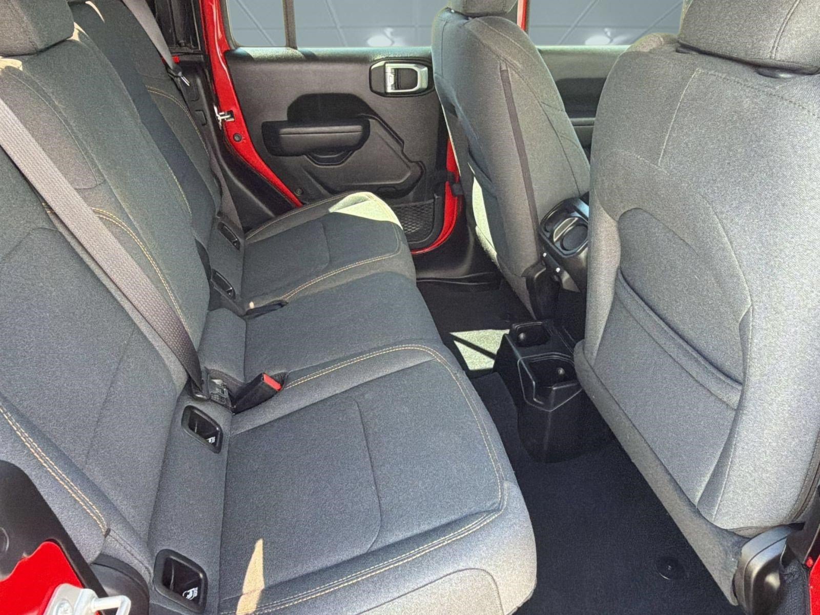 Used 2024 Jeep Gladiator Sport AWD/4WD image 28