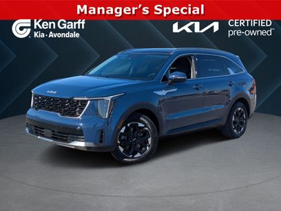Certified 2025 Kia Sorento S w/ Panoramic Sunroof Package
