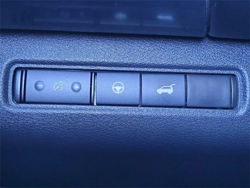 Used 2022 Nissan Pathfinder SL w/ SL Black Package image 20