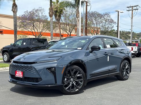 New 2026 Toyota Crown Signia image 2