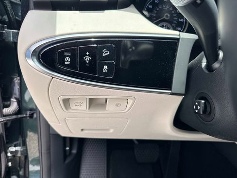 Used 2023 Genesis GV70 2.5T w/ Advanced Package AWD/4WD image 33