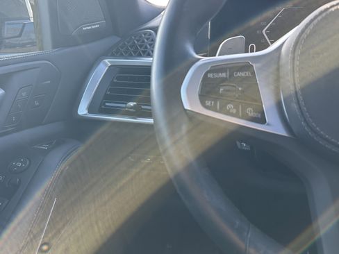 Used 2025 BMW X5 xDrive40i w/ M Sport Package image 20