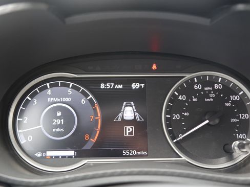 Used 2025 Nissan Versa SR w/ Trunk Package image 8