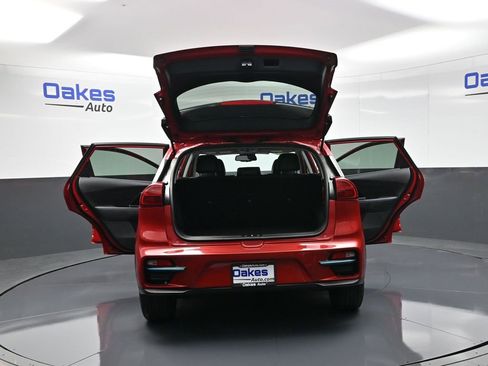Used 2022 Kia Niro EX Premium image 57