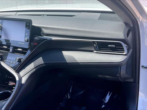 Used 2023 Toyota Camry XSE image 21