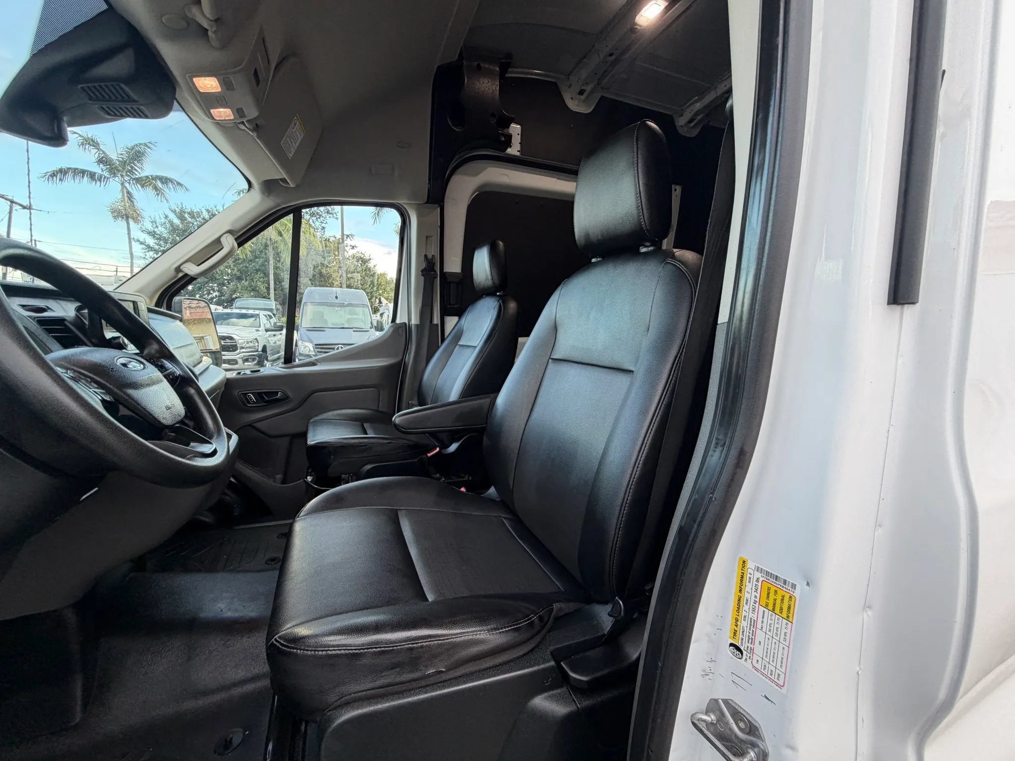 Used 2023 Ford Transit 250 148 High Roof Extended w/ Load Area Protection Package RWD image 15