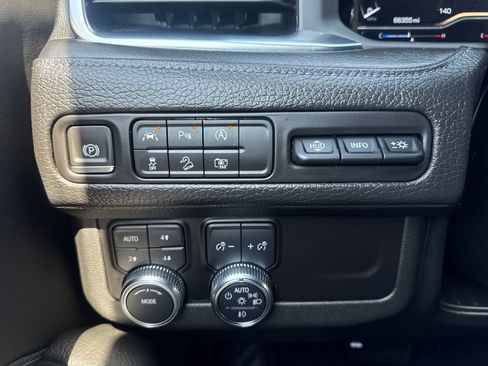 Used 2023 GMC Yukon Denali w/ LPO, Floor Liner Package AWD/4WD image 31