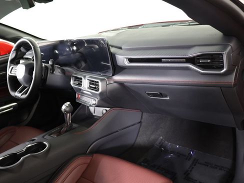 Used 2025 Ford Mustang GT Premium RWD image 27