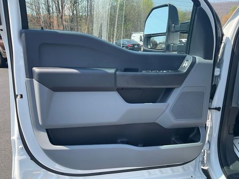New 2026 Ford F250 XL w/ XL Driver Assist Package AWD/4WD image 17
