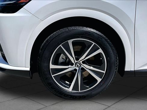 Used 2024 Lexus RX 350 FWD w/ Technology Package image 11