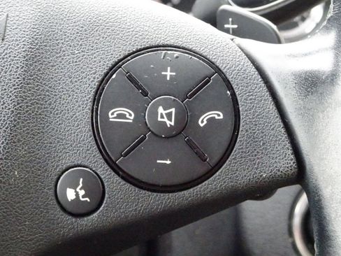 Used 2010 Mercedes-Benz E 350 4MATIC Sedan image 17