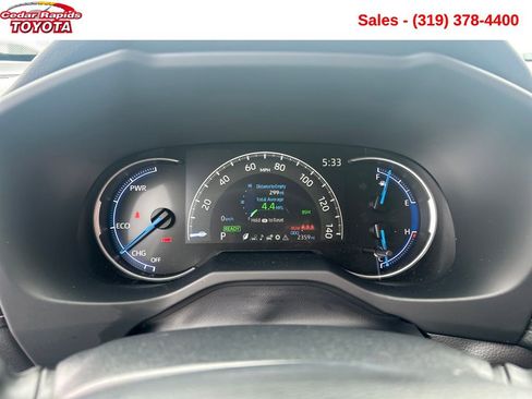 Certified 2025 Toyota RAV4 XLE w/ Convenience Package image 18