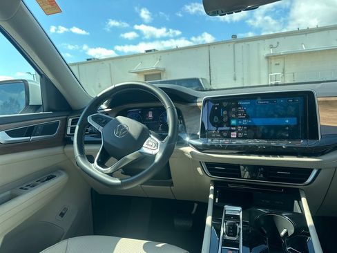 Used 2026 Volkswagen Atlas SE AWD/4WD image 11