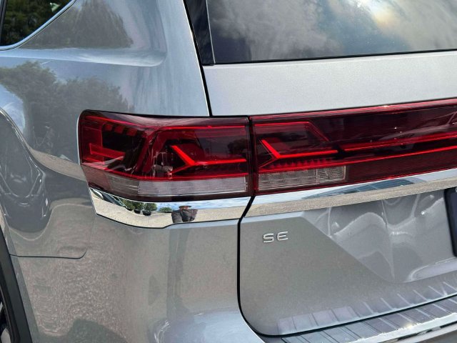 Certified 2026 Volkswagen Atlas SE w/ Panoramic Sunroof Package AWD/4WD image 9