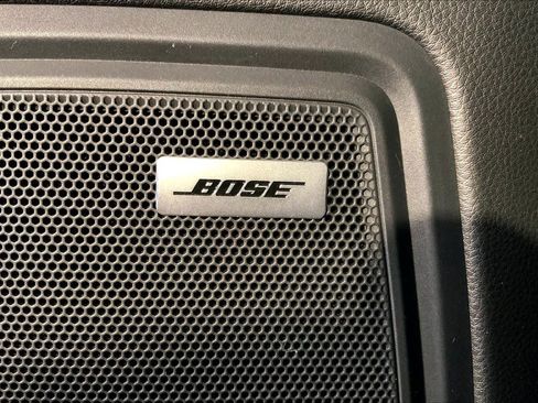 Used 2023 Porsche Macan image 38