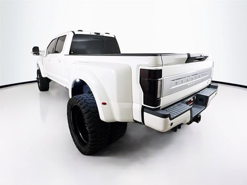 Used 2022 Ford F450 Platinum w/ FX4 Off-Road Package AWD/4WD image 28