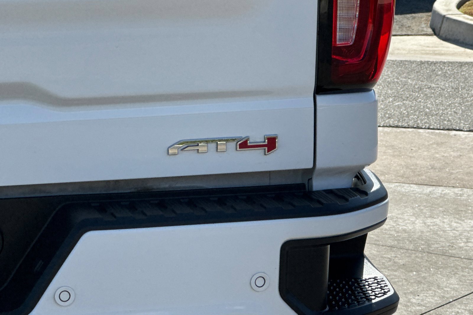 Certified 2025 GMC Sierra 1500 AT4 AWD/4WD image 27