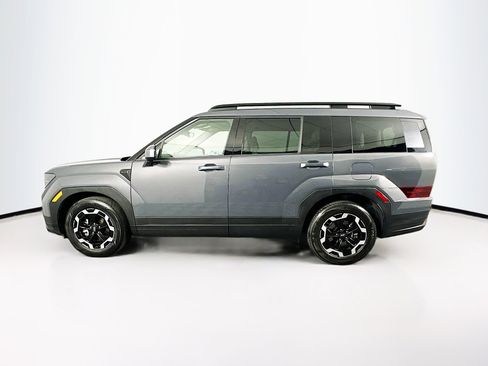 Used 2025 Hyundai Santa Fe SEL FWD image 4
