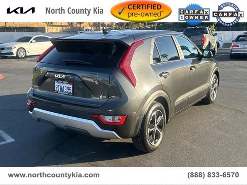 Certified 2025 Kia Niro LX image 6