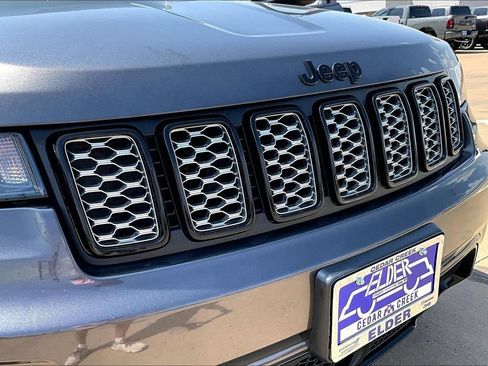 Used 2021 Jeep Grand Cherokee Laredo X AWD/4WD image 31