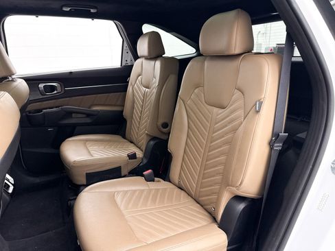 Certified 2024 Kia Sorento SX Prestige w/ Olive Brown Leather Package AWD/4WD image 34