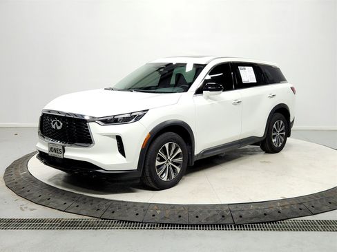 Used 2025 INFINITI QX60 Pure image 3