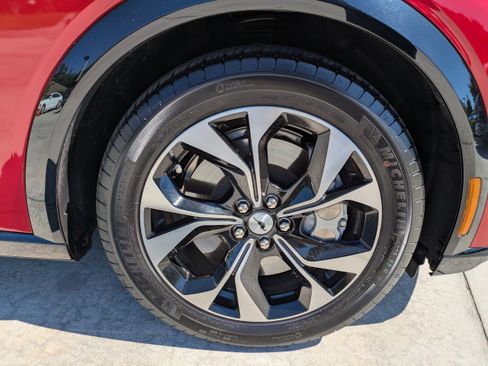 Used 2023 Ford Mustang Mach-E Premium RWD image 9