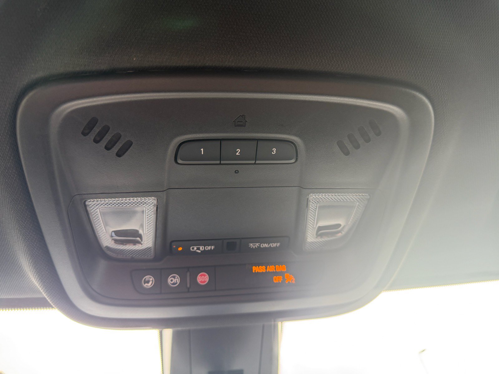 Used 2023 Chevrolet Traverse LT w/ LPO, Floor Liner Package AWD/4WD image 34