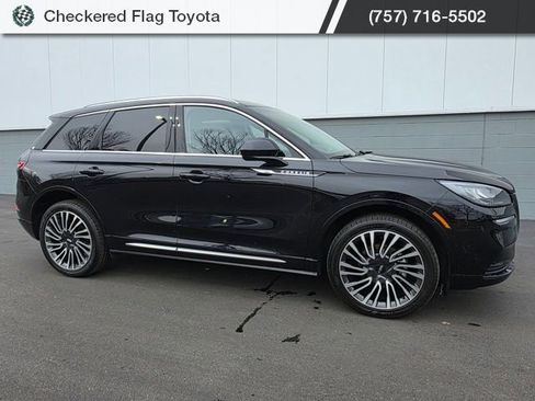 Used 2022 Lincoln Corsair Standard w/ Premium Package image 10