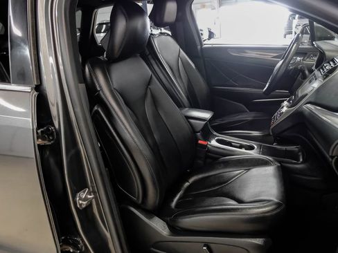 Used 2019 Lincoln MKC Premiere FWD image 33
