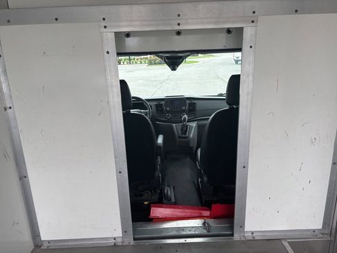 Used 2022 Ford Transit 350 DRW image 19
