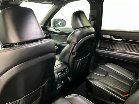 Used 2025 Hyundai Palisade Calligraphy image 19