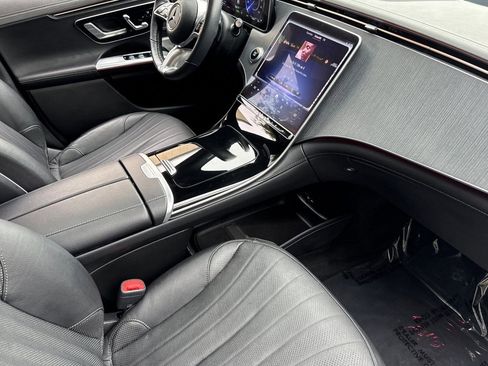 Certified 2023 Mercedes-Benz EQE 500 4MATIC SUV image 33