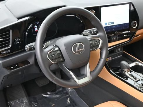 Certified 2025 Lexus NX 250 FWD w/ Premium Package image 22