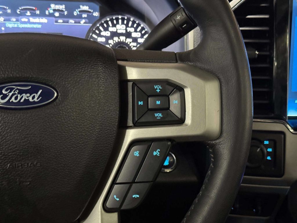 Used 2022 Ford F250 Lariat w/ Lariat Ultimate Package AWD/4WD image 16